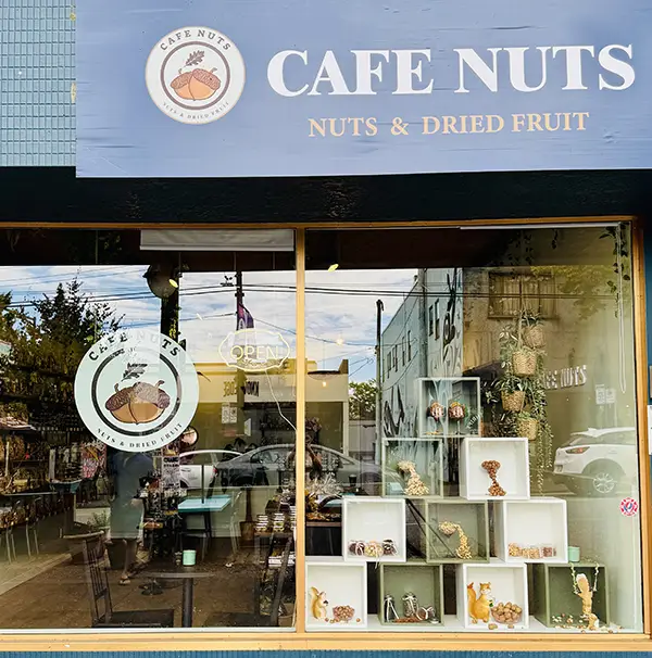 About us - Cafe Nuts Store 2 3